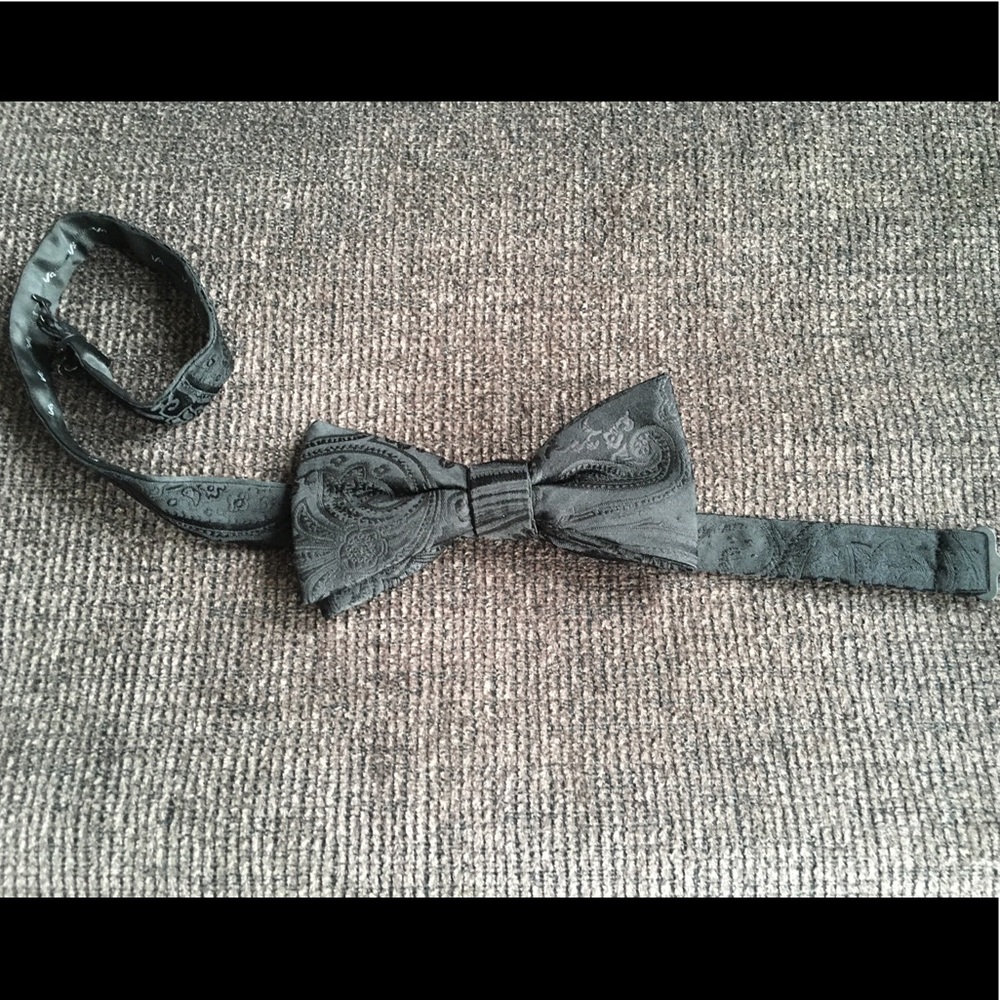 Black bow tie